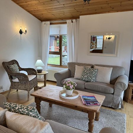 Walled Garden Lodges Loch Lomond Балоч Екстериор снимка
