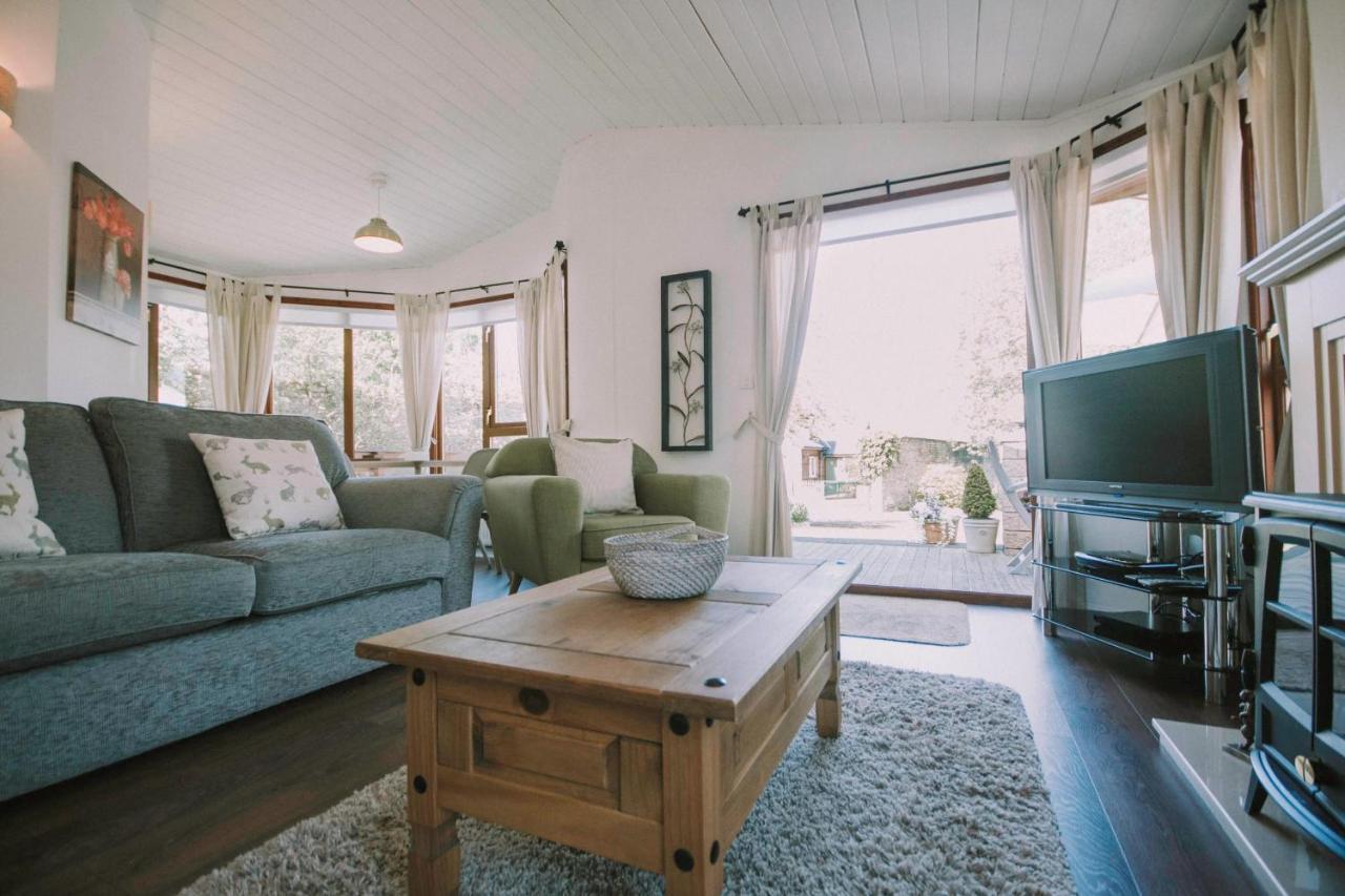 Walled Garden Lodges Loch Lomond Балоч Екстериор снимка