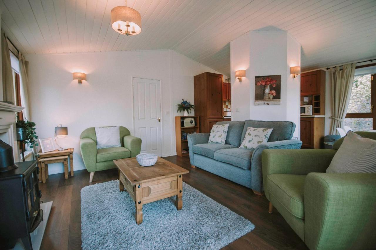 Walled Garden Lodges Loch Lomond Балоч Екстериор снимка